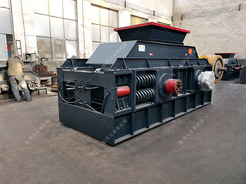 鵝卵石對輥破碎機(jī)介紹，為什么選擇金聯(lián)機(jī)械？